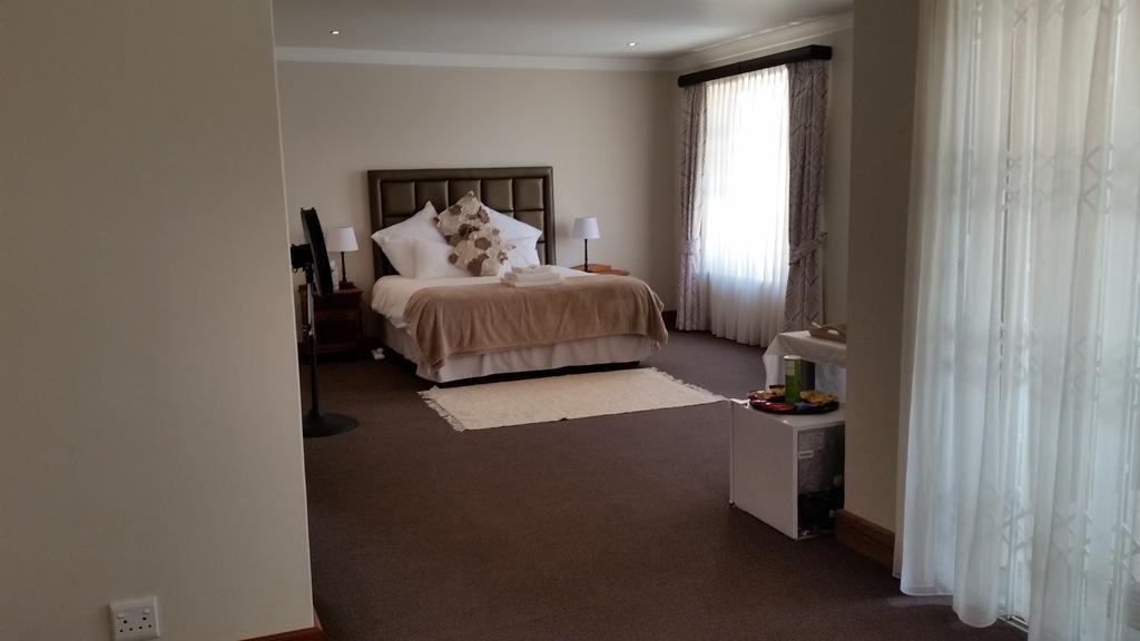 Bed and Breakfast 6 On Acacia Johannesburg Zimmer foto